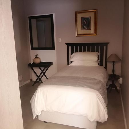 Avo Tree Guesthouse Paarl Exterior foto